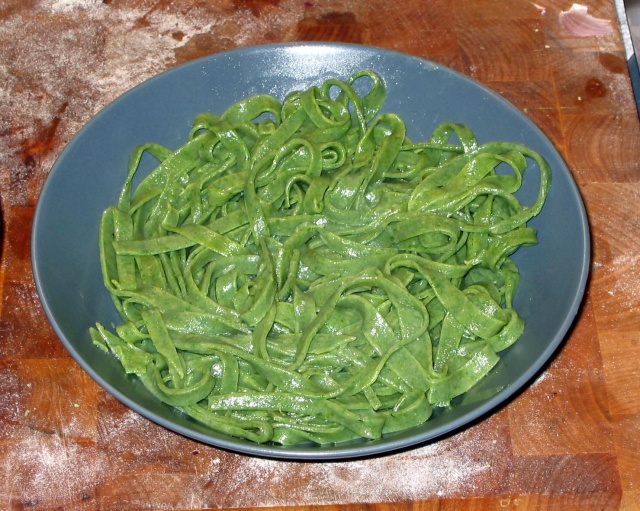 Spinach Pasta: Closer